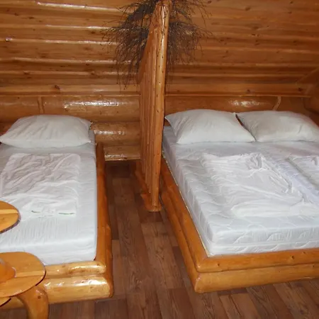Holiday home Sruby Suchy - Velky Srub Pro 9 Osob